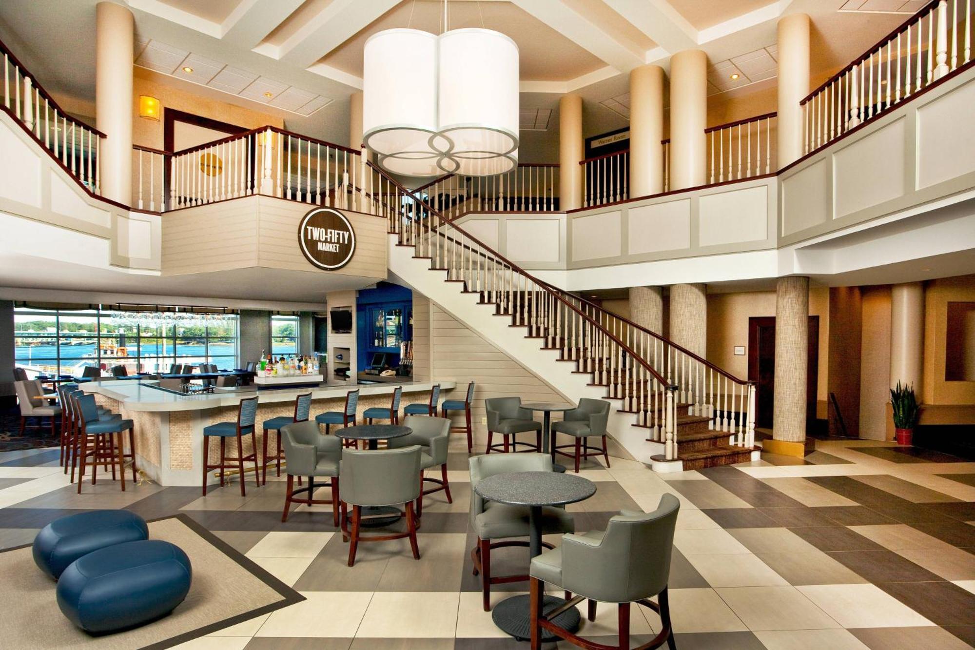 Sheraton Portsmouth Harborside Hotel Exterior photo