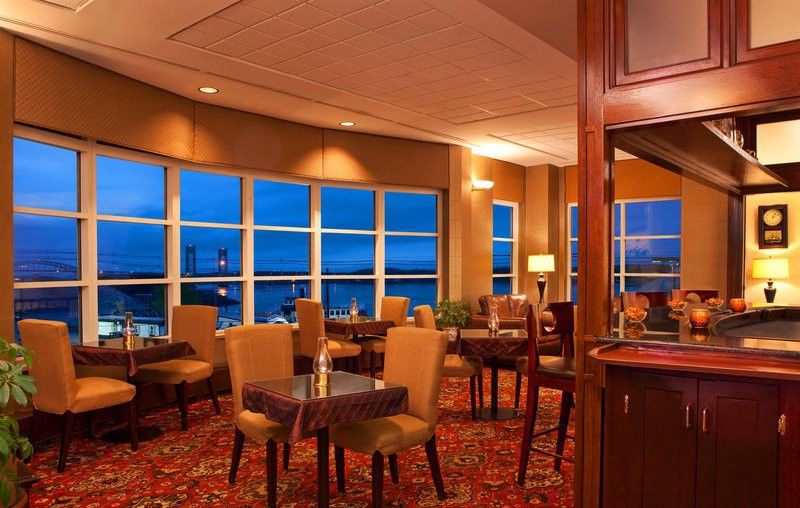 Sheraton Portsmouth Harborside Hotel Exterior photo